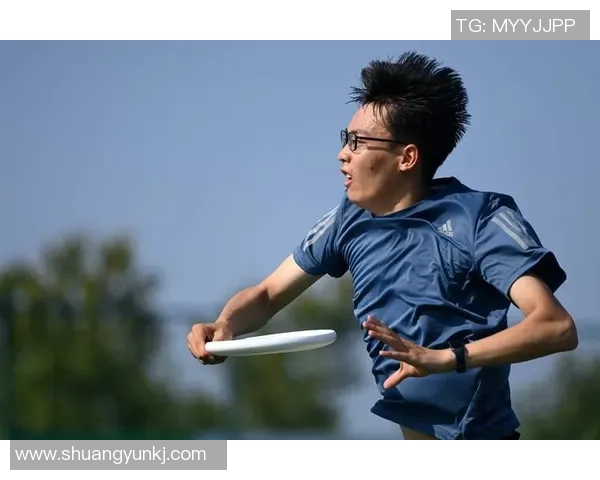 飞盘战术解析：深入探讨北京飞盘队的防守策略与技巧